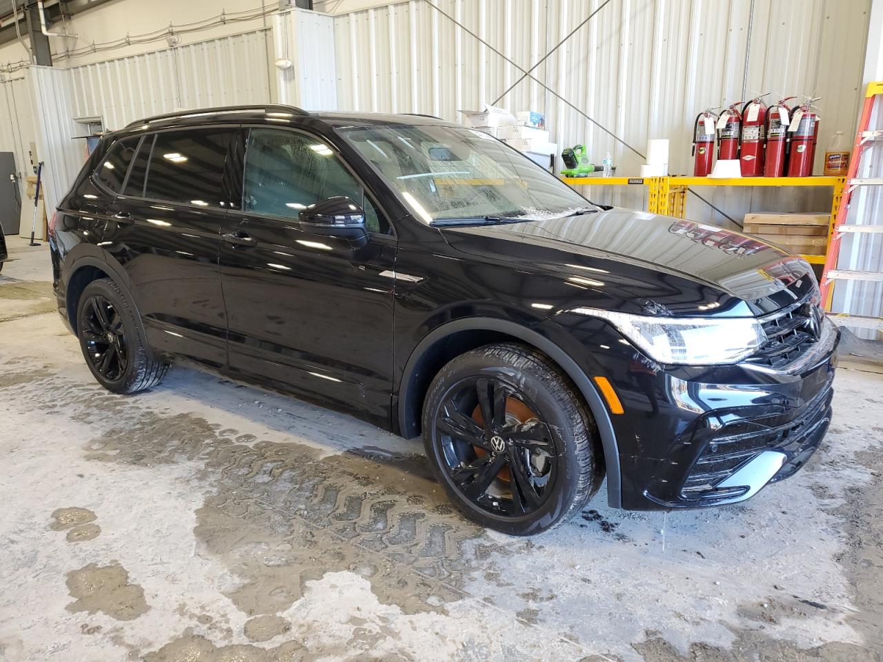 2024 VOLKSWAGEN TIGUAN SE R-LINE BLACK VIN:3VV8B7AXXRM208576
