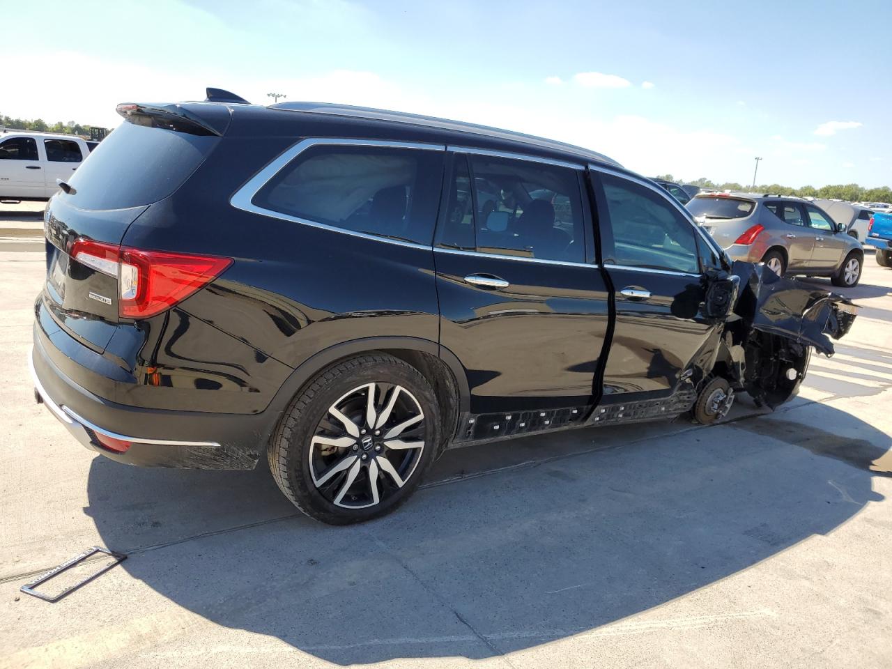 2022 HONDA PILOT TOURING VIN:5FNYF5H6XNB027013