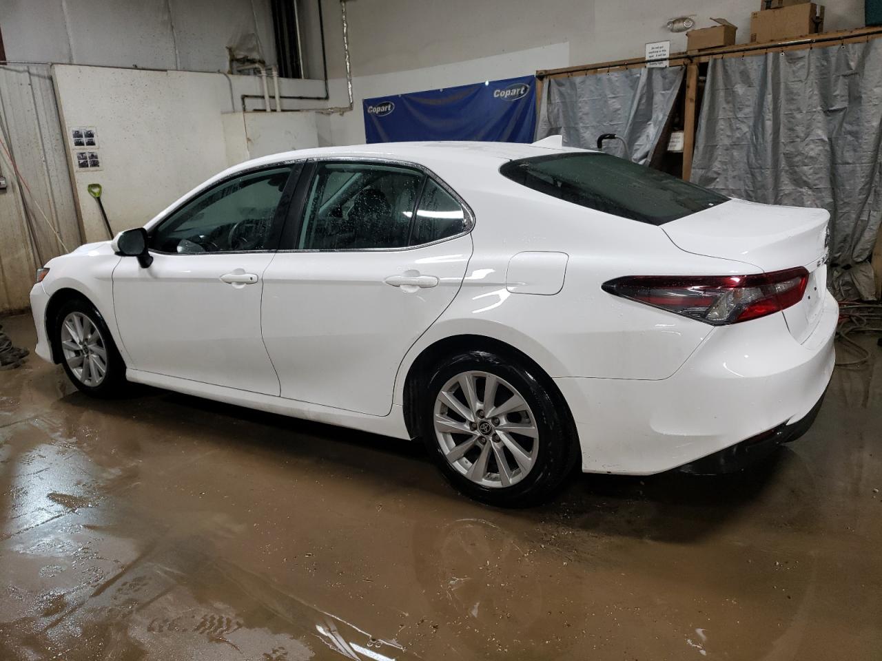2022 TOYOTA CAMRY LE VIN:4T1C11AK4NU640353