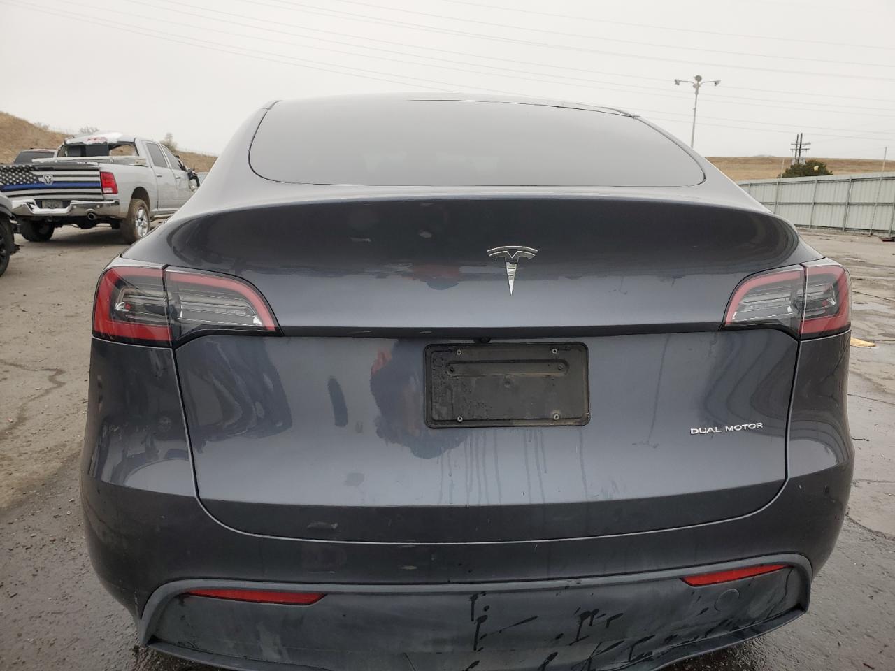 2023 TESLA MODEL Y  VIN:7SAYGDEE8PA116004