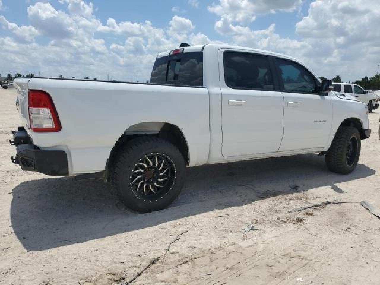 2022 RAM 1500 BIG HORN/LONE STAR VIN:1C6SRFFT8NN379401