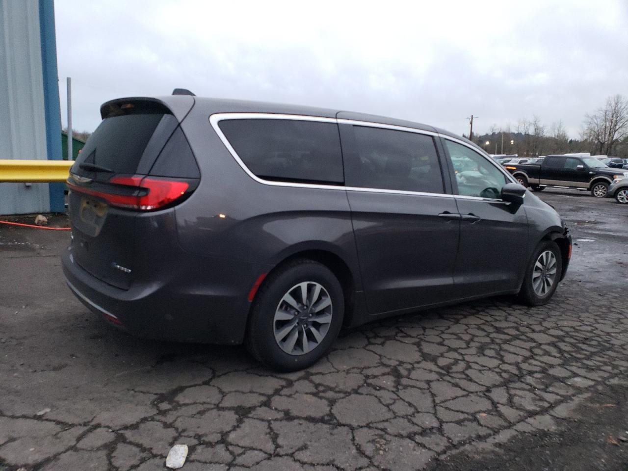 2023 CHRYSLER PACIFICA HYBRID TOURING L VIN:2C4RC1L77PR603928