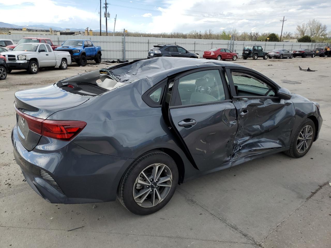 2023 KIA FORTE LX VIN:3KPF24AD9PE643204