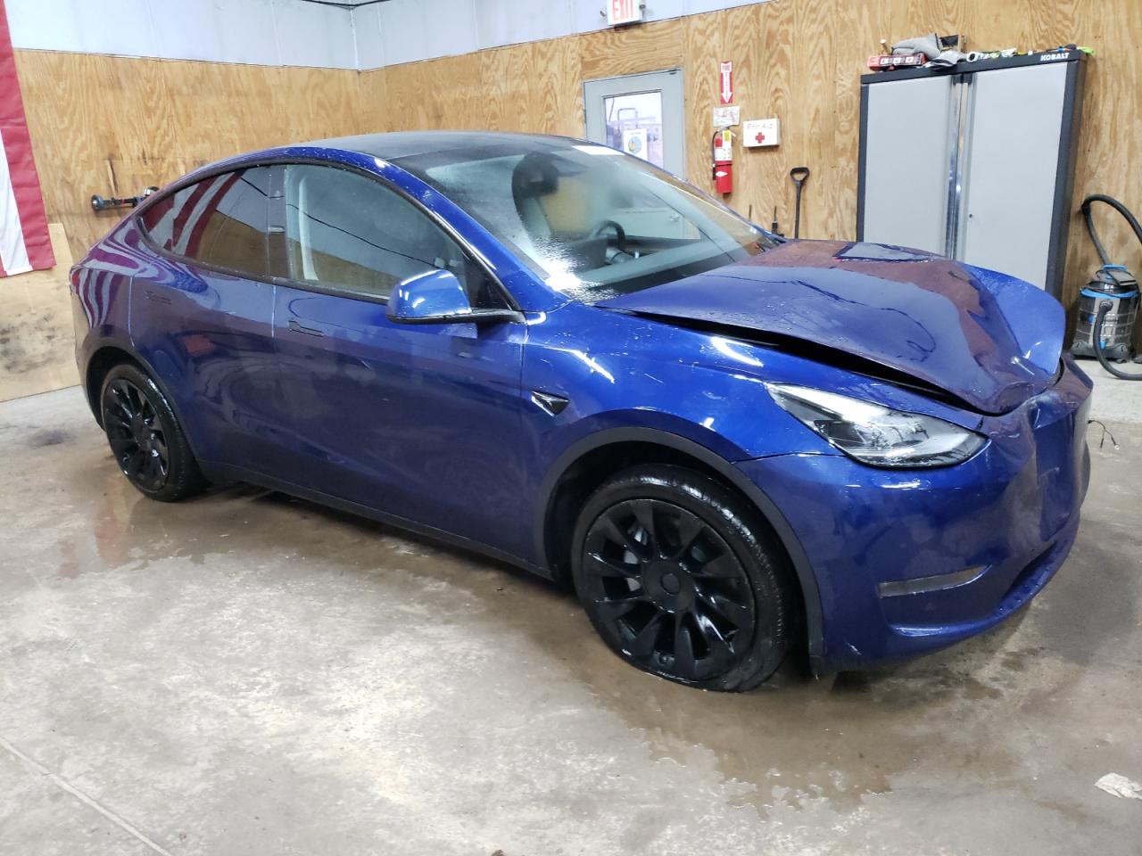 2023 TESLA MODEL Y  VIN:7SAYGDEE2PA172908