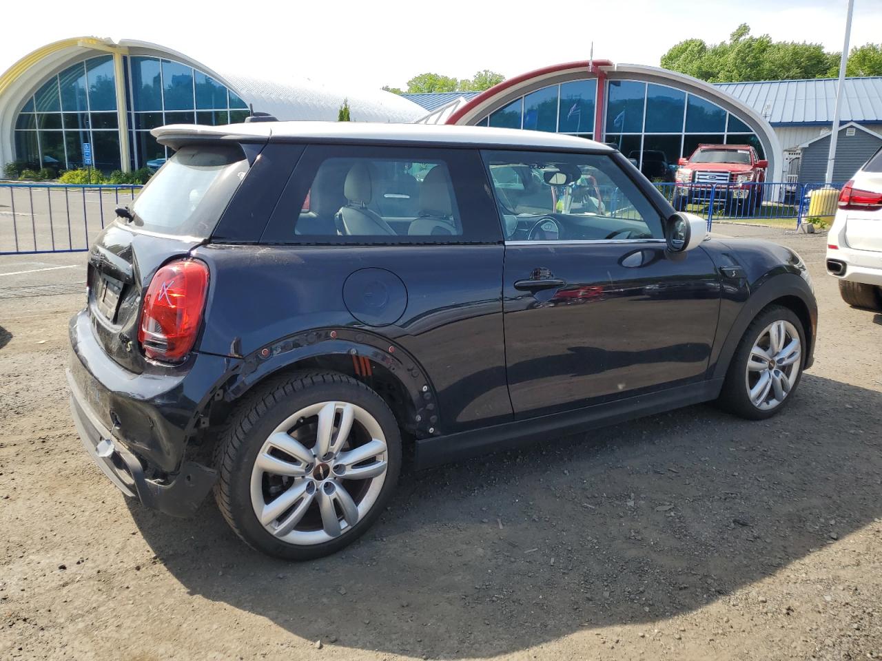 2022 MINI COOPER SE VIN:WMW13DJ05N2R58870