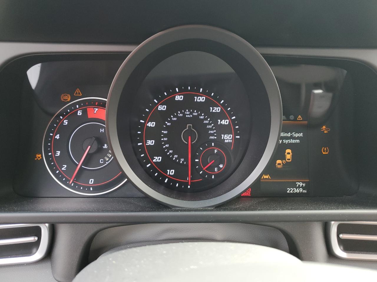 2022 HYUNDAI ELANTRA SEL VIN:5NPLM4AG7NH073686