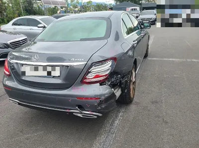 2020 Mercedes-Benz E 300 W1KZF4KB6LA832636 VIN:W1KZF4KB6LA832636