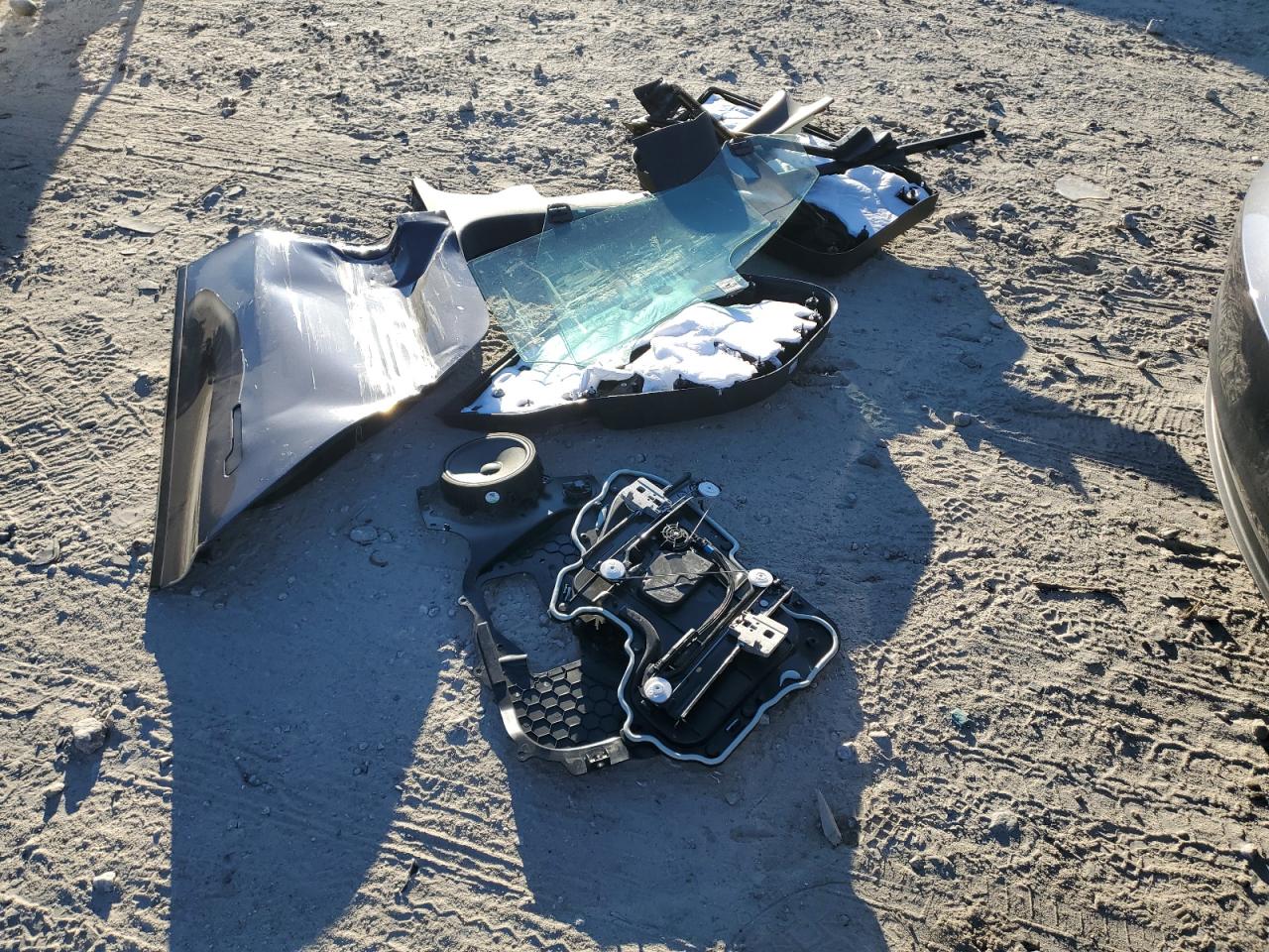 2023 TESLA MODEL 3  VIN:5YJ3E1EB8PF706577