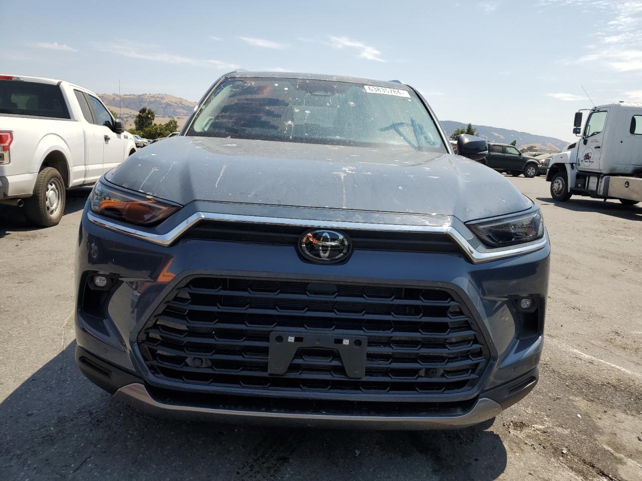 2024 TOYOTA GRAND HIGHLANDER XLE VIN:5TDACAB57RS004373