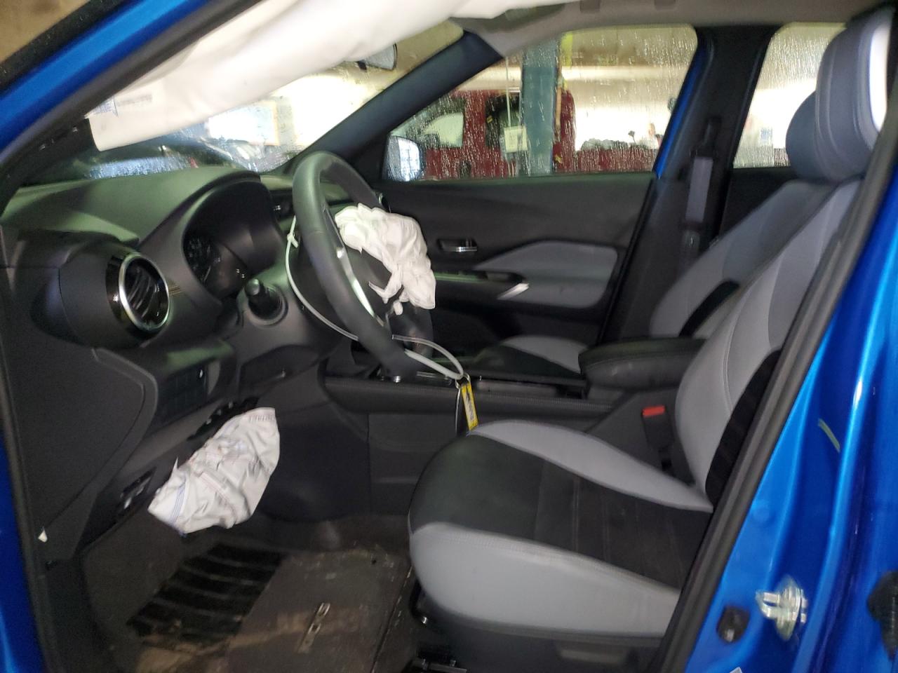 2024 NISSAN KICKS SR VIN:3N1CP5DV2RL494764