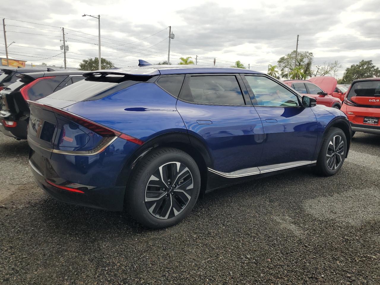 2024 KIA EV6 LIGHT VIN:KNDC34LA6R5207119