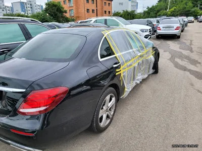 2017 Mercedes-Benz E 200 VIN: