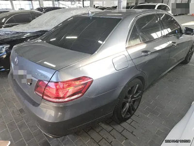 2015 Mercedes-Benz E 220 VIN: