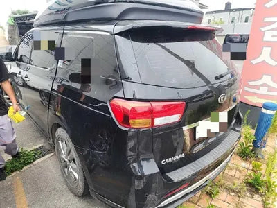 2017 Kia Carnival VIN: