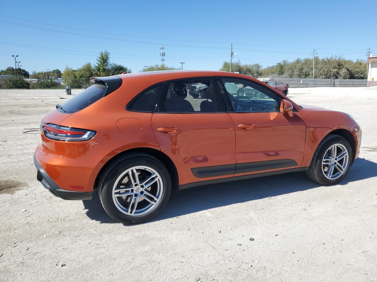 2022 PORSCHE MACAN  VIN:WP1AA2A57NLB06280