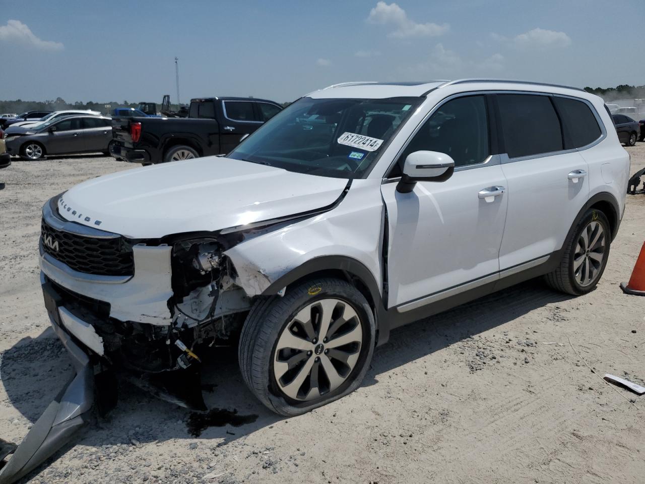 2022 KIA TELLURIDE S VIN:5XYP64HC6NG274193