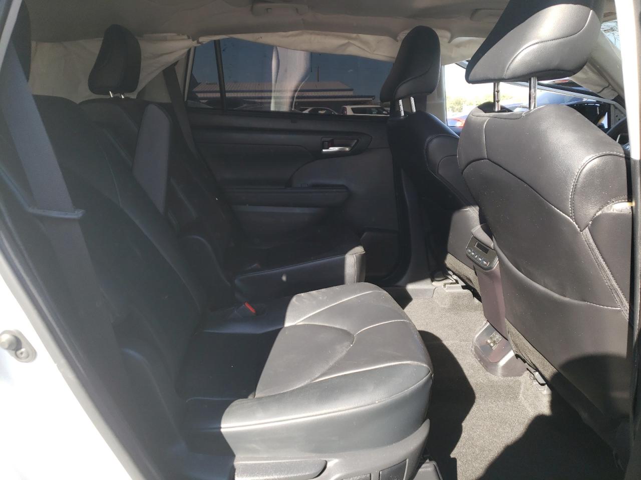 2024 TOYOTA HIGHLANDER LE VIN:5TDKDRAH2RS537128
