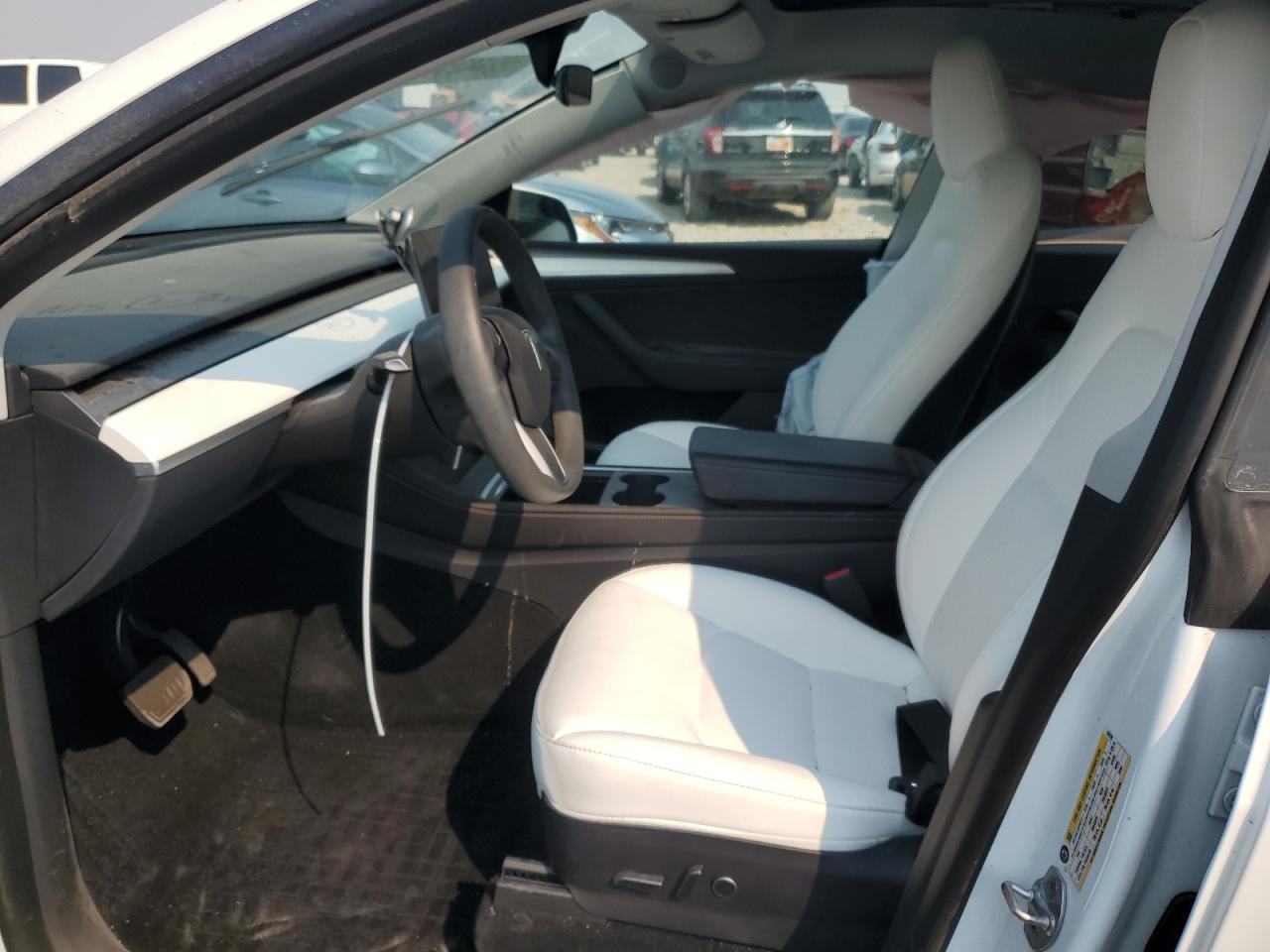 2023 TESLA MODEL Y  VIN:7SAYGDEE7PF682836