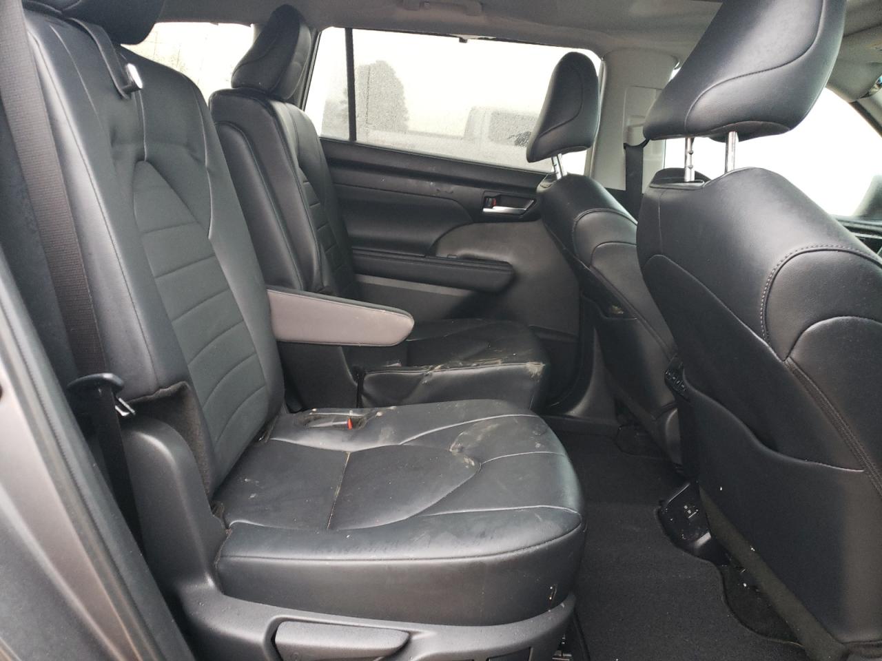 2024 TOYOTA HIGHLANDER LE VIN:5TDKDRAH6RS052135