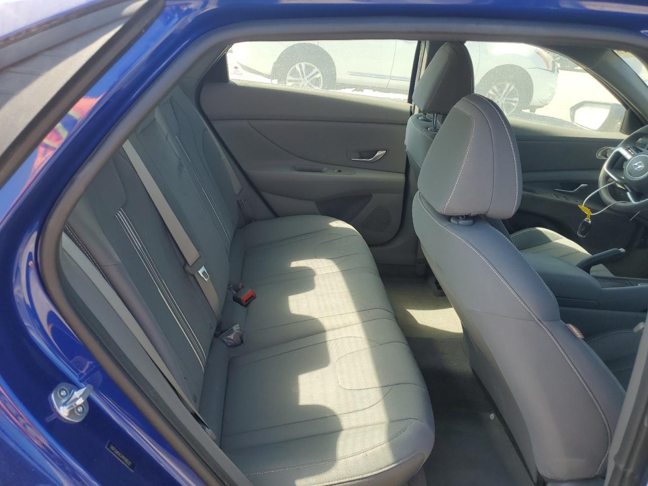 2023 HYUNDAI ELANTRA SEL VIN:5NPLM4AG9PH105122