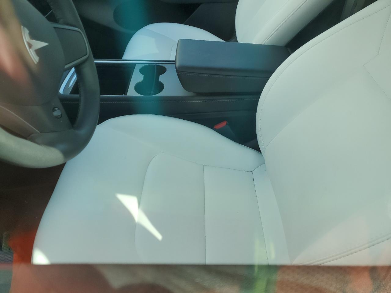 2022 TESLA MODEL Y  VIN:7SAYGDEF4NF523021