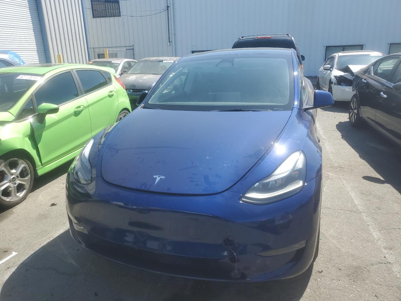 2022 TESLA MODEL Y  VIN:7SAYGDEF5NF564323