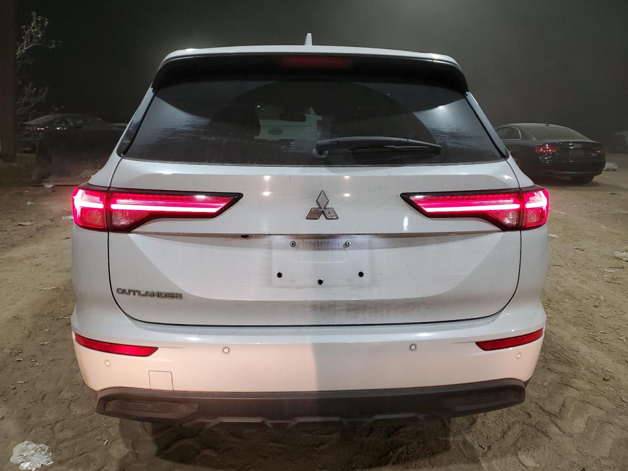 2023 MITSUBISHI OUTLANDER ES VIN:JA4J3TA82PZ009848