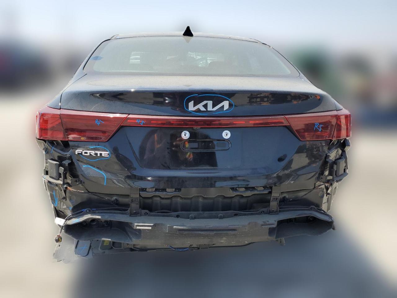 2022 KIA FORTE FE VIN:3KPF24AD9NE490823
