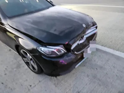 2019 Mercedes-Benz E 300 VIN: