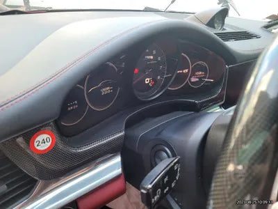 2017 Porsche Panamera VIN: