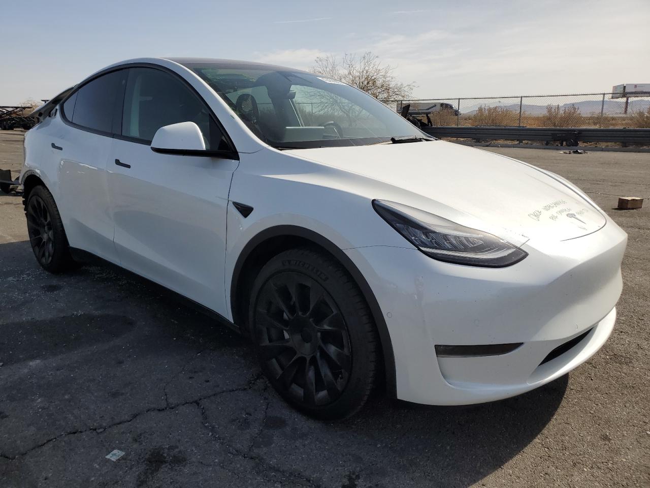 2022 TESLA MODEL Y  VIN:7SAYGDEE4NF379509