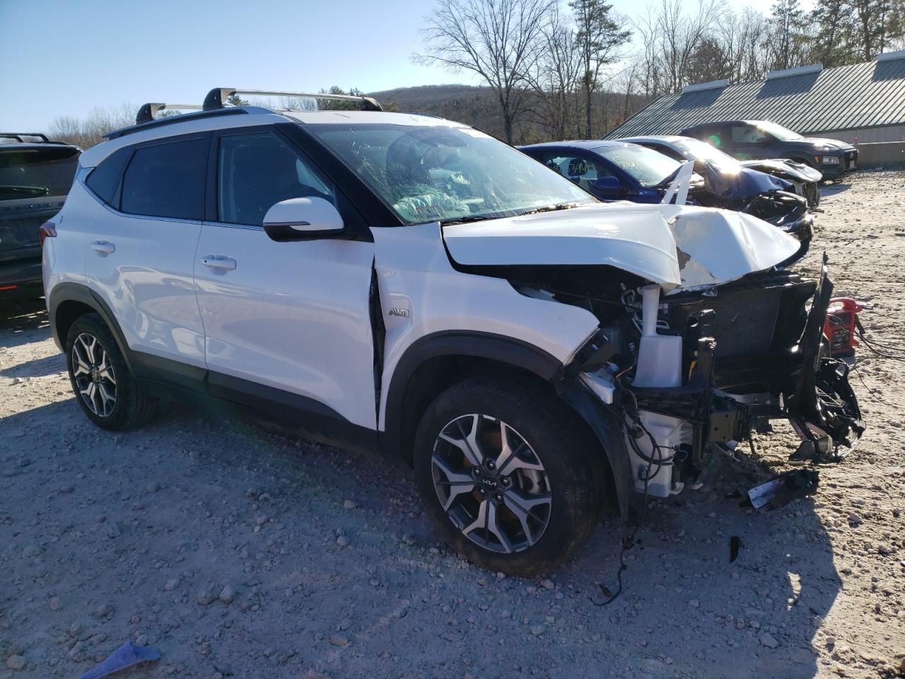 2022 KIA SELTOS EX VIN:KNDERCAA0N7330482