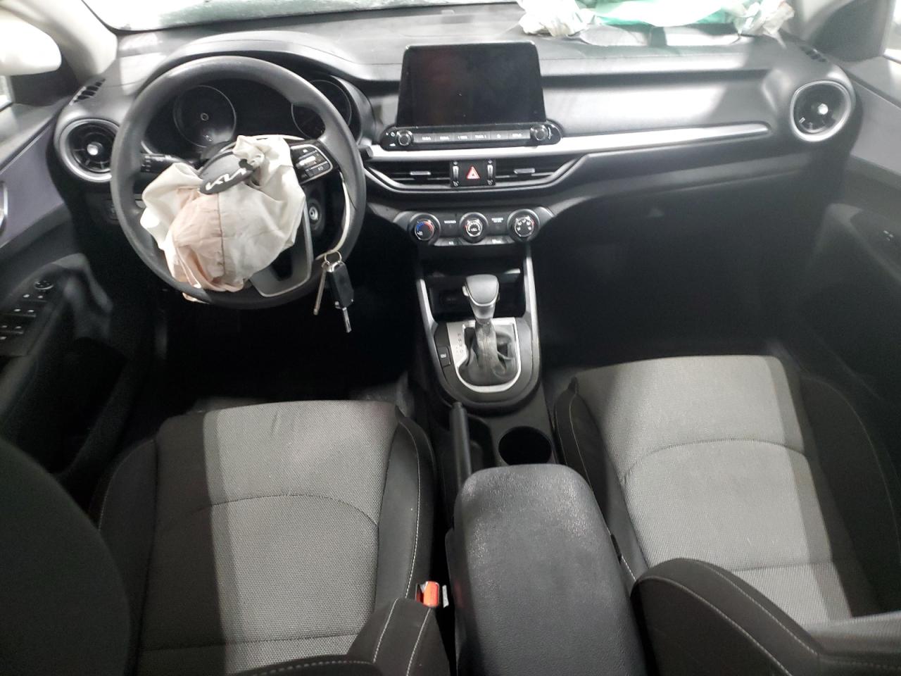 2022 KIA FORTE FE VIN:3KPF24AD0NE468435