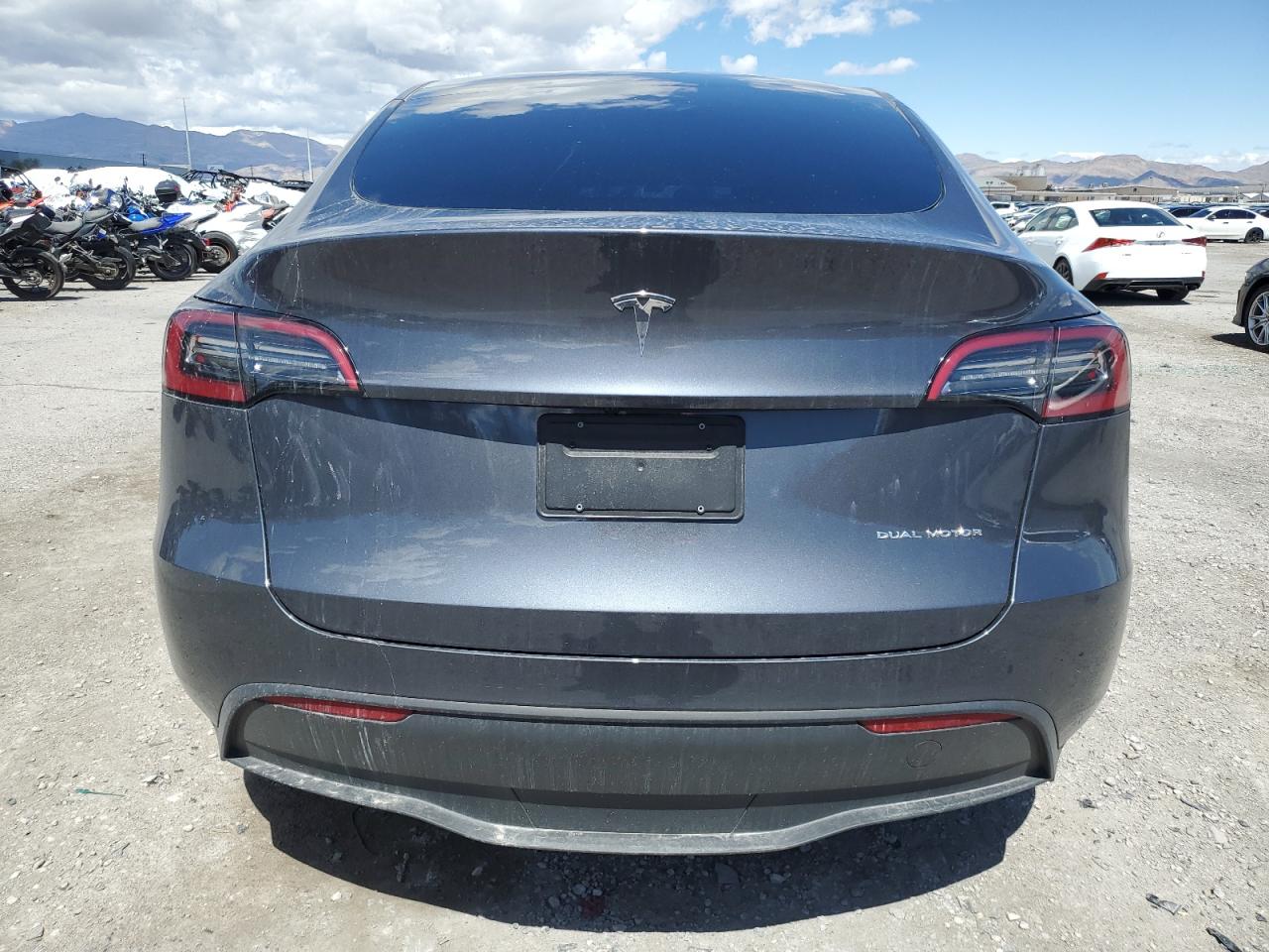 2023 TESLA MODEL Y  VIN:7SAYGDEE6PF647186