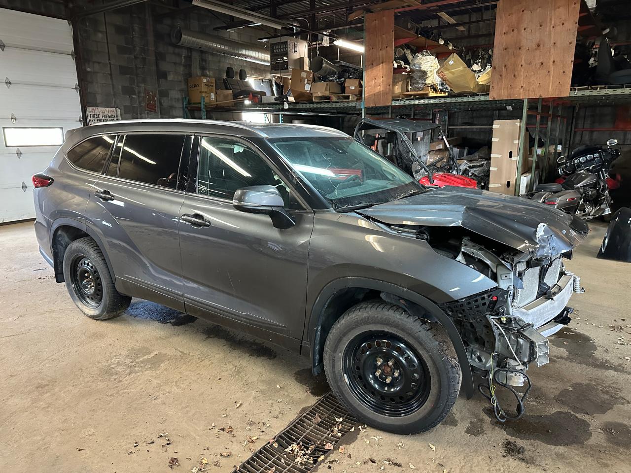 2022 TOYOTA HIGHLANDER PLATINUM VIN:5TDFZRBH5NS166526