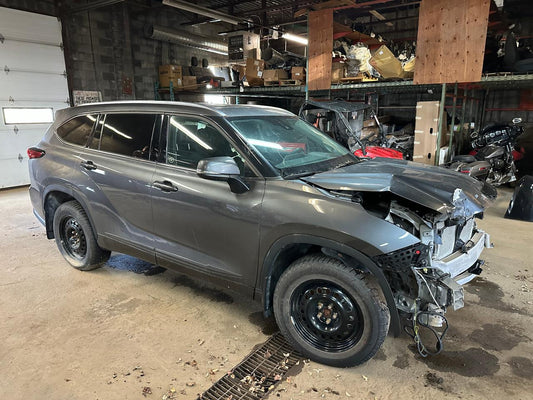 2022 TOYOTA HIGHLANDER PLATINUM VIN:5TDFZRBH5NS166526