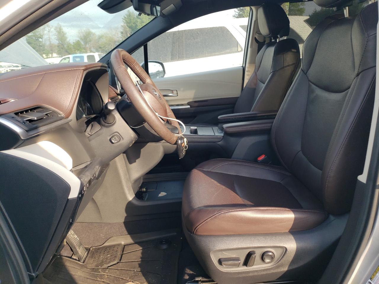 2023 TOYOTA SIENNA LIMITED VIN:5TDESKFC5PS079072