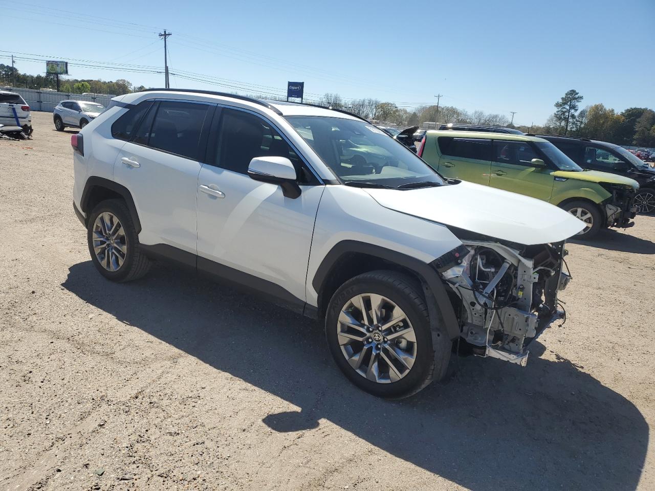 2024 TOYOTA RAV4 XLE PREMIUM VIN:JTMC1RFV7RJ031903