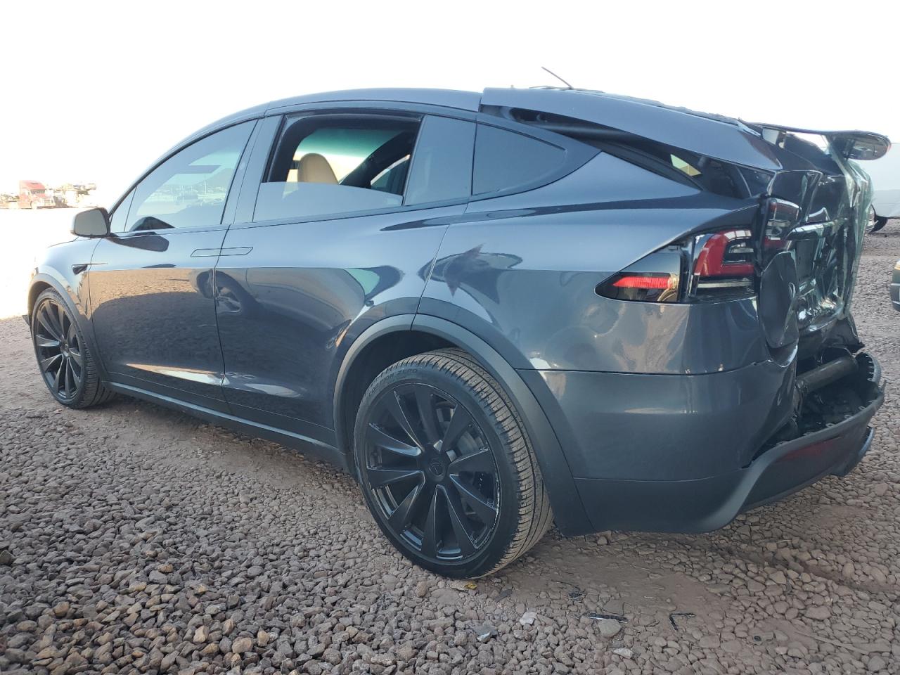 2023 TESLA MODEL X  VIN:7SAXCAE5XPF384061