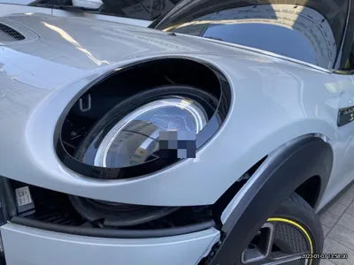 2022 MINI Cooper VIN: