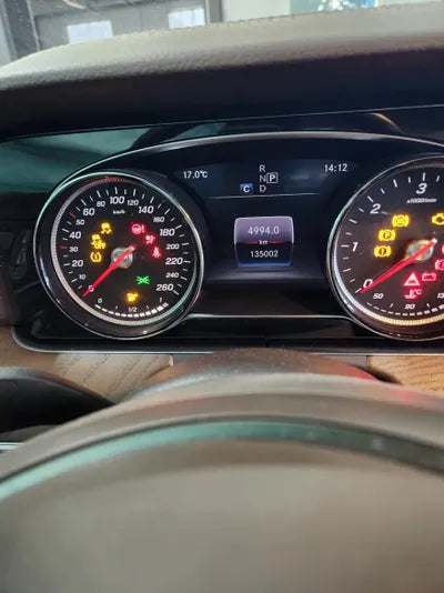 2018 Mercedes-Benz E 220 VIN: