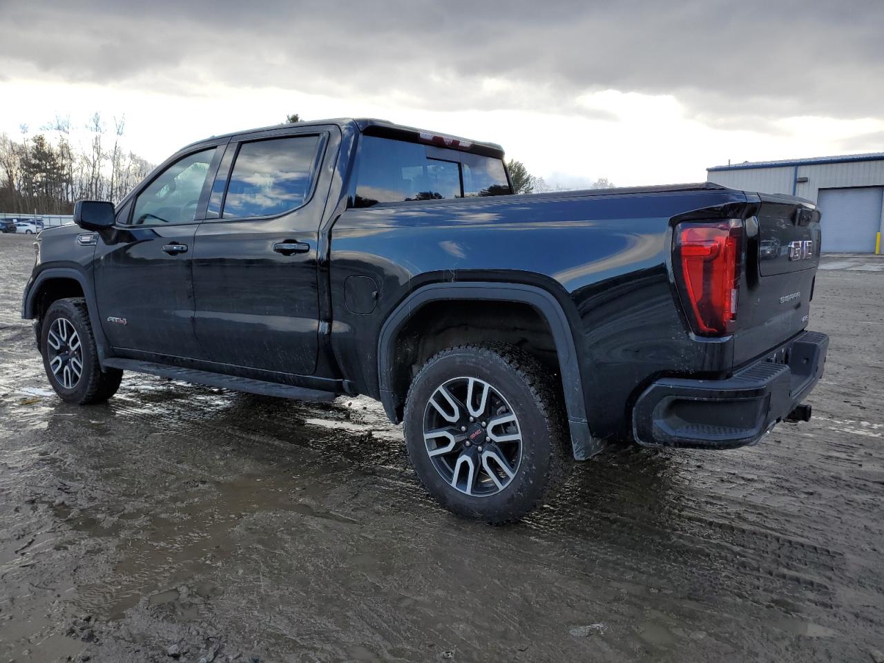 2023 GMC SIERRA K1500 AT4 VIN:1GTUUEE88PZ120619