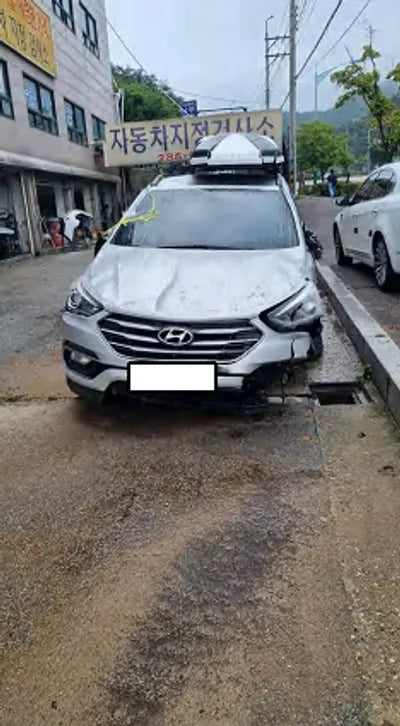 2016 Hyundai Santa FE KMHSW81UDGU666576 VIN:KMHSW81UDGU666576