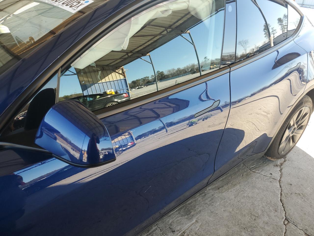 2024 TESLA MODEL Y  VIN:7SAYGAEEXRF116381