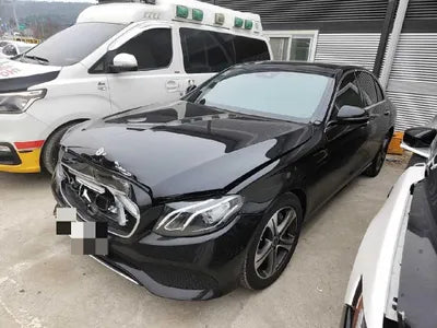 2019 Mercedes-Benz E 300 VIN: