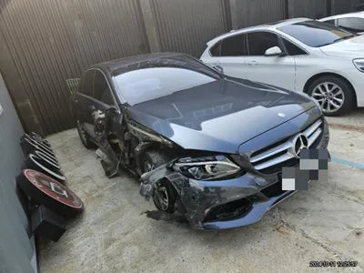 2016 Mercedes-Benz C 220 VIN: