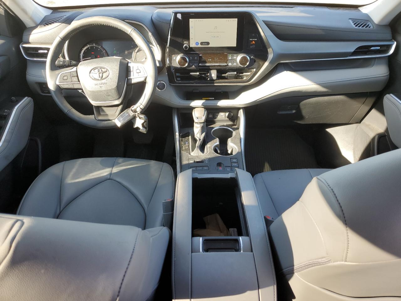 2024 TOYOTA HIGHLANDER LE VIN:5TDKDRBH6RS532237