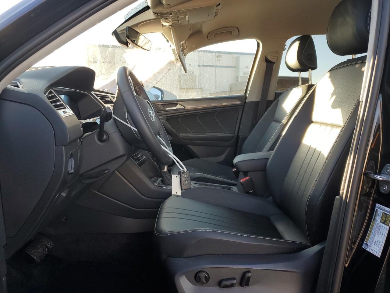 2023 VOLKSWAGEN TIGUAN SE VIN:3VV2B7AX7PM082518