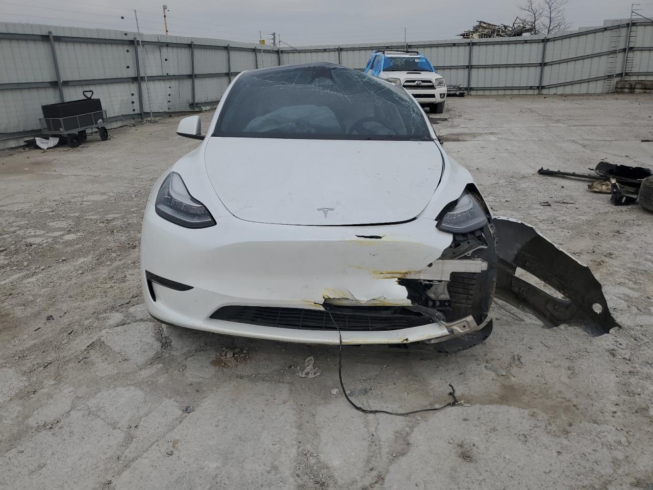 2023 TESLA MODEL Y  VIN:7SAYGDEE2PA145160