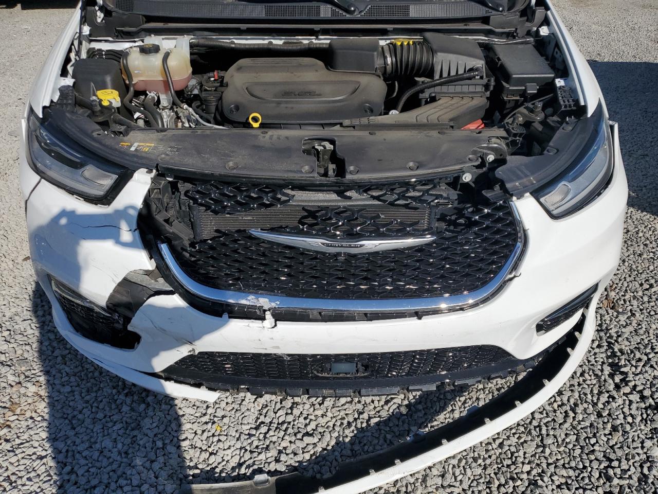 2022 CHRYSLER PACIFICA TOURING L VIN:2C4RC1BG1NR141106